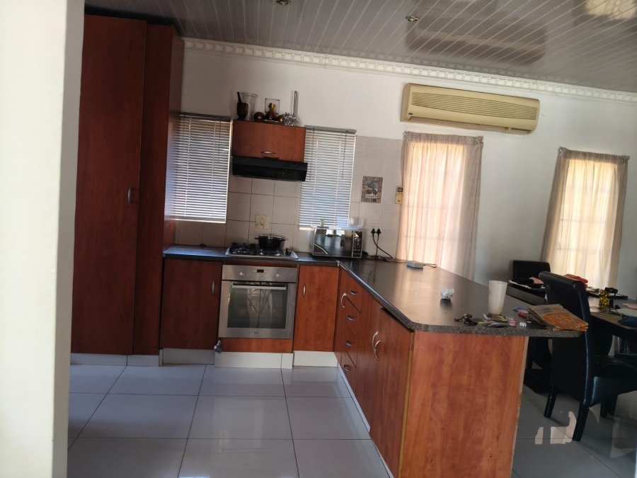 3 Bedroom Property for Sale in Safari Gardens North West